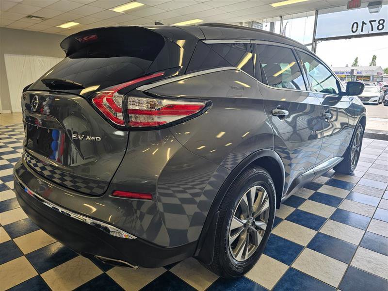 Vehicle image 4 of 28
