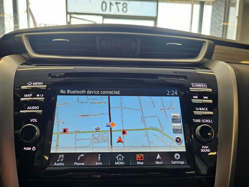 Vehicle image 20 of 28