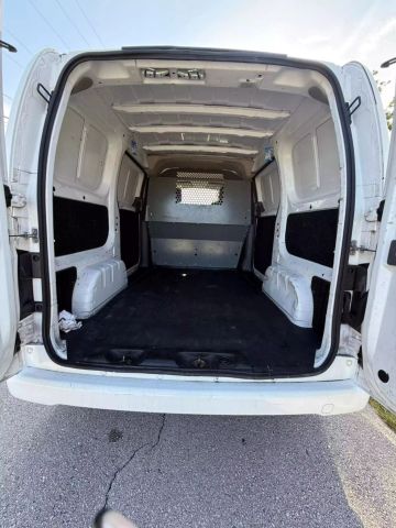 Vehicle image 11 of 24