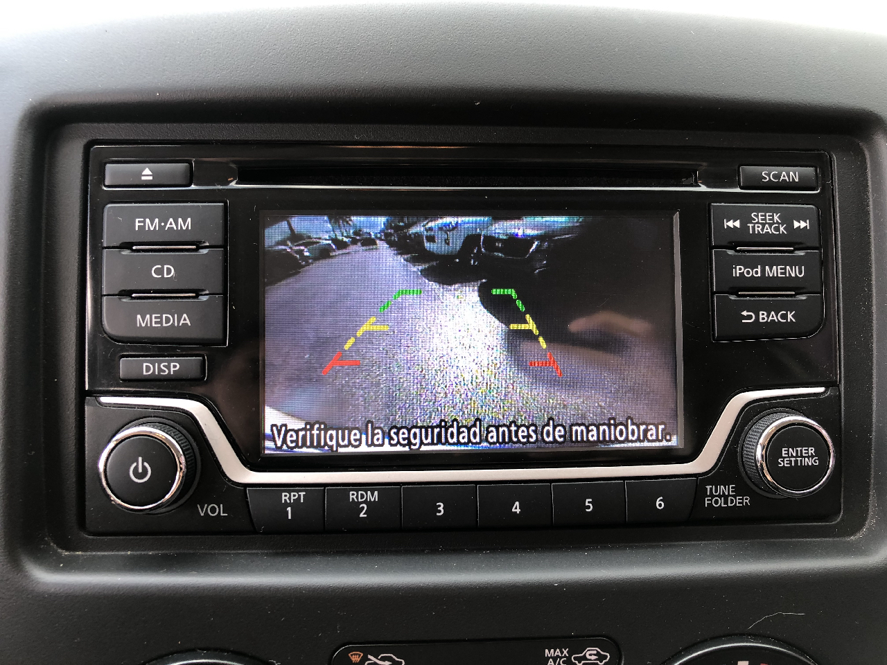 Vehicle image 11 of 12