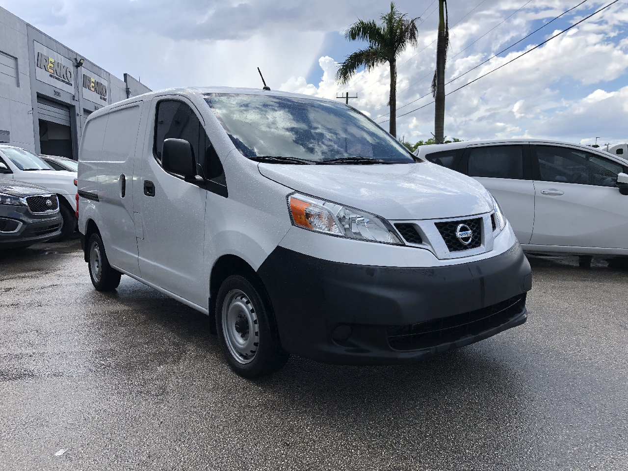 Vehicle image 2 of 12