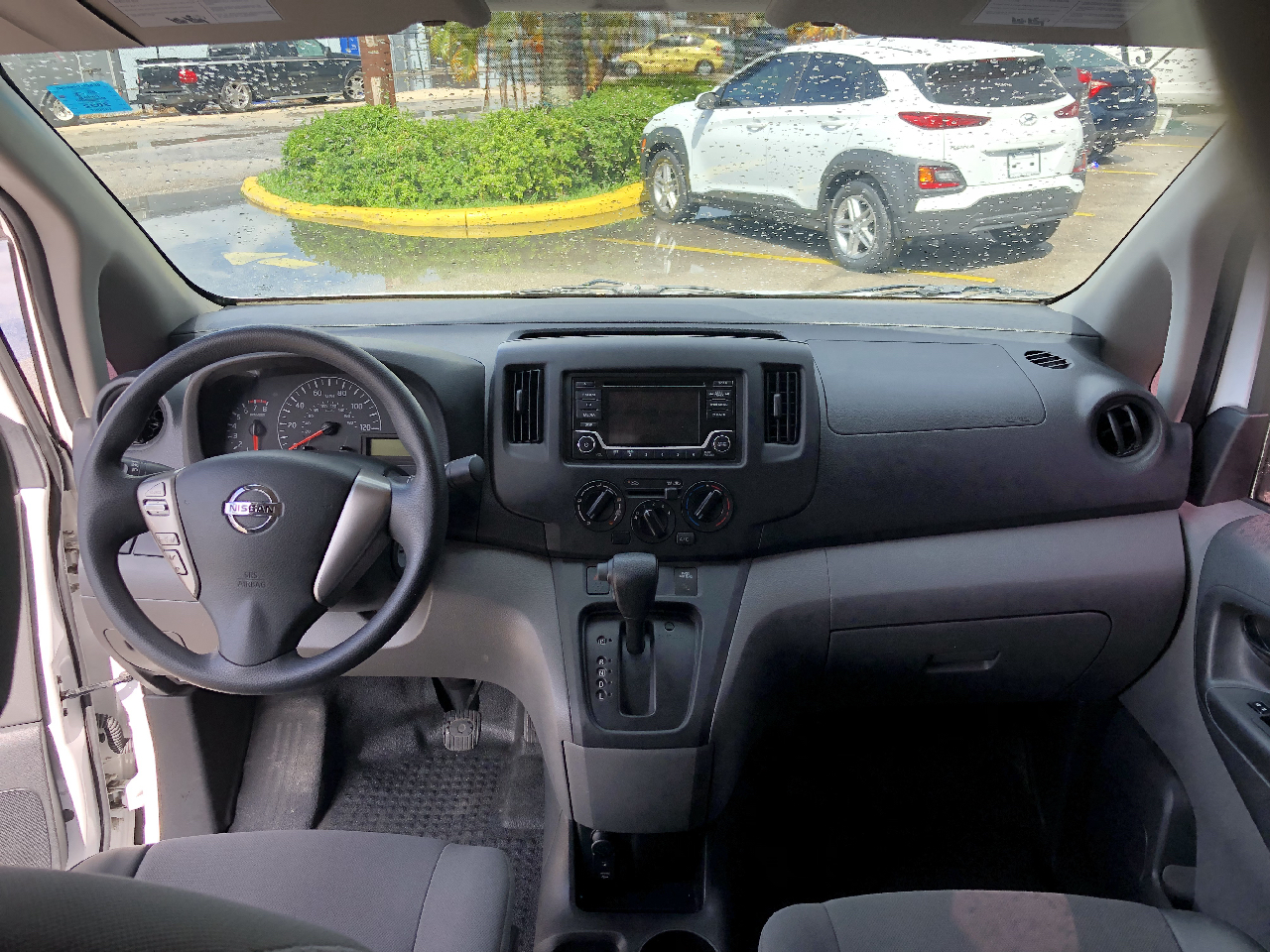 Vehicle image 10 of 12