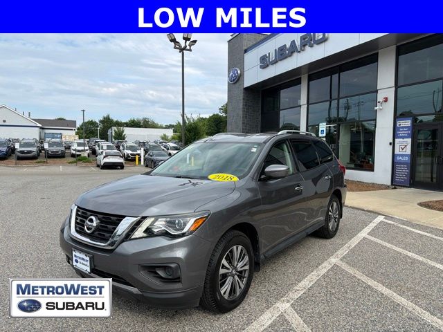 2018 Nissan Pathfinder S Image 1 of 37