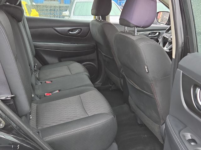 2018 Nissan Rogue S Image 7 of 14