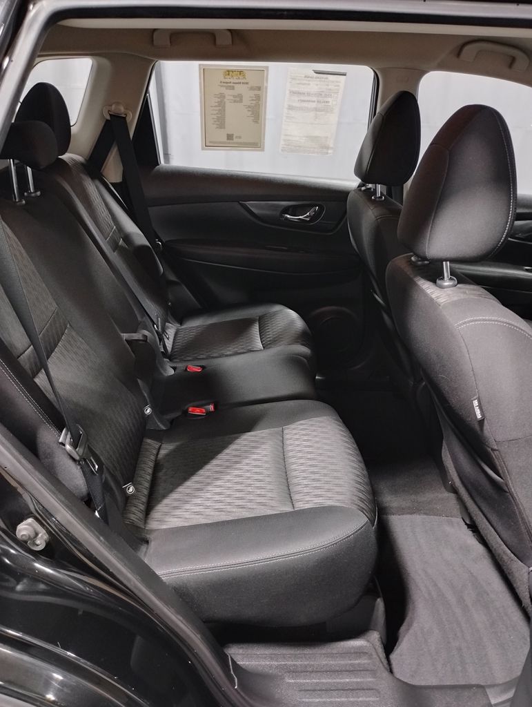 Vehicle image 12 of 39