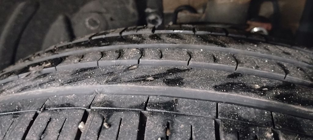 Vehicle image 17 of 39