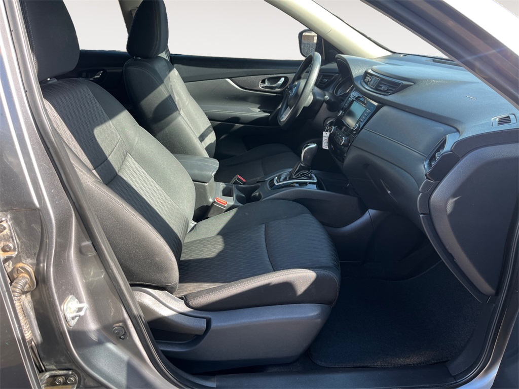 Vehicle image 15 of 36