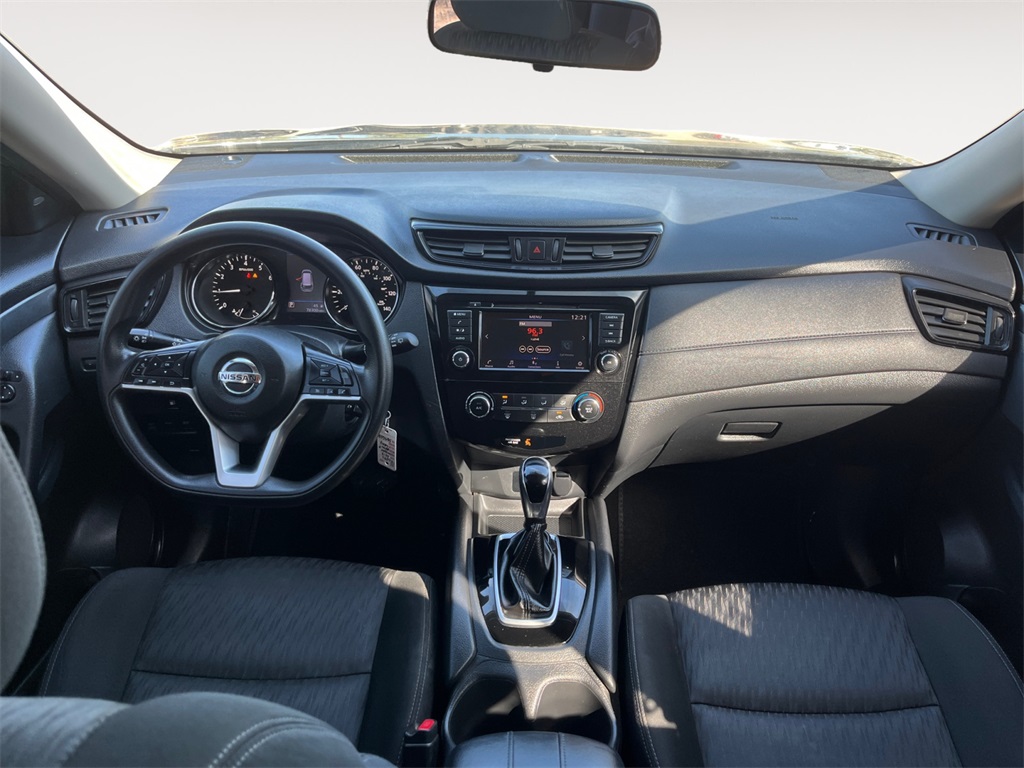 Vehicle image 10 of 36