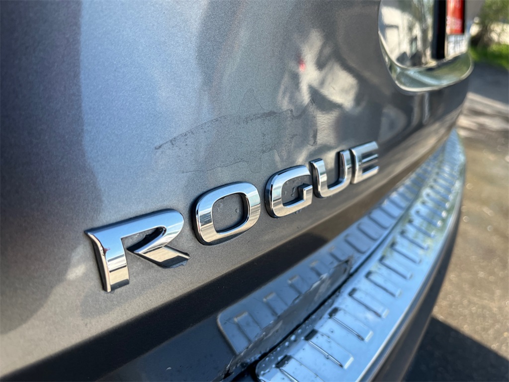 Vehicle image 26 of 36