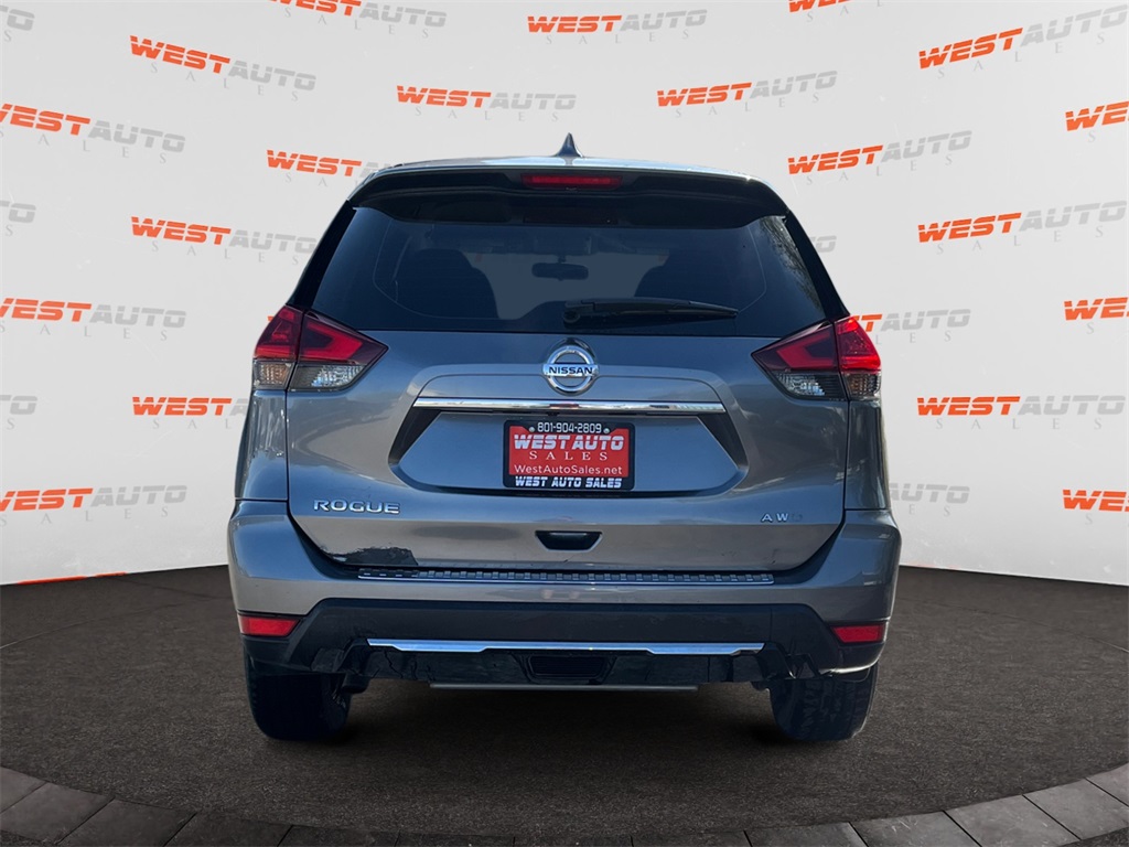 Vehicle image 6 of 36