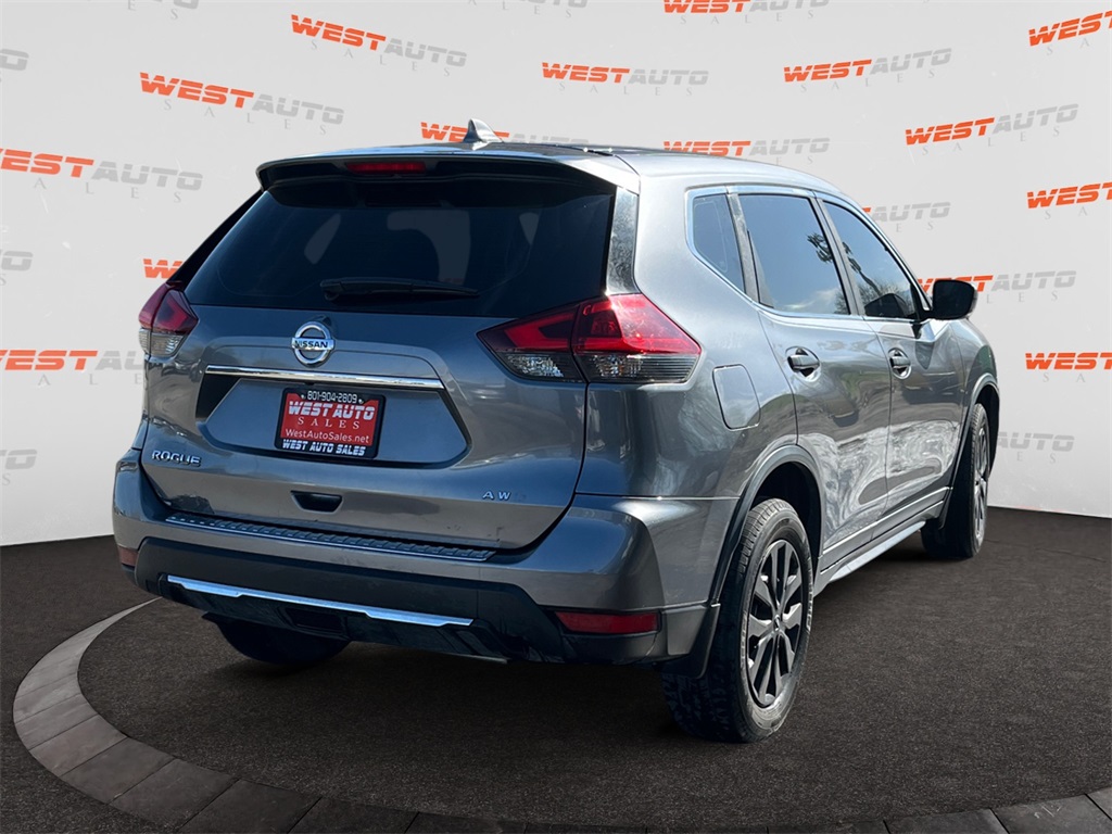 Vehicle image 5 of 36
