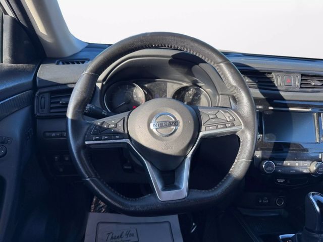 Vehicle image 15 of 34