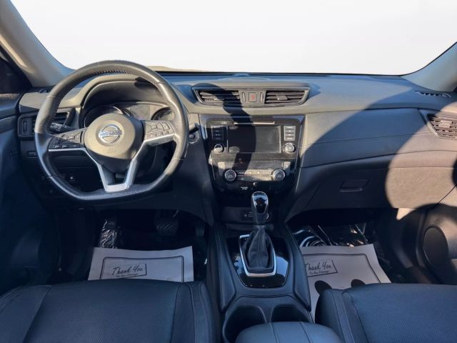 Vehicle image 13 of 34