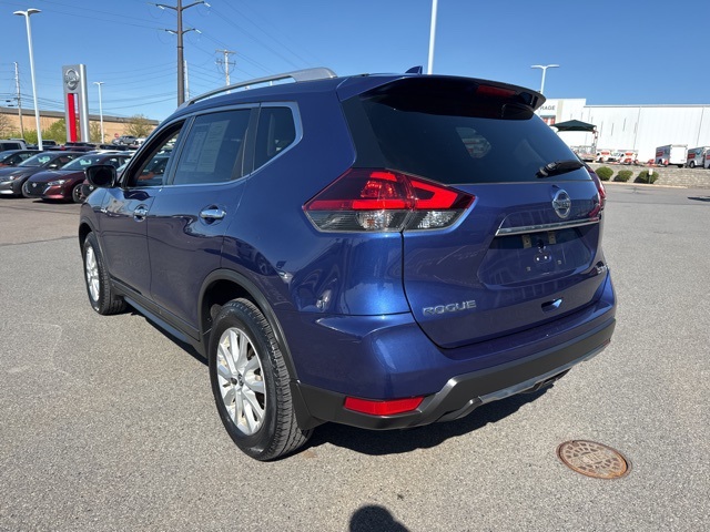 Vehicle image 8 of 34