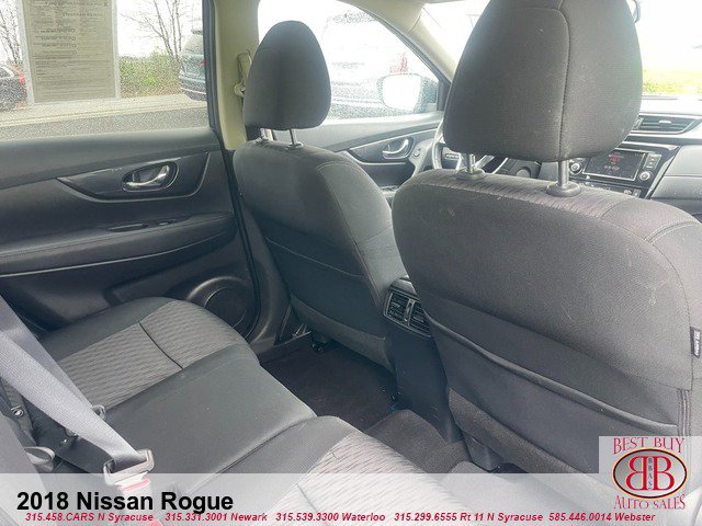 Vehicle image 10 of 16