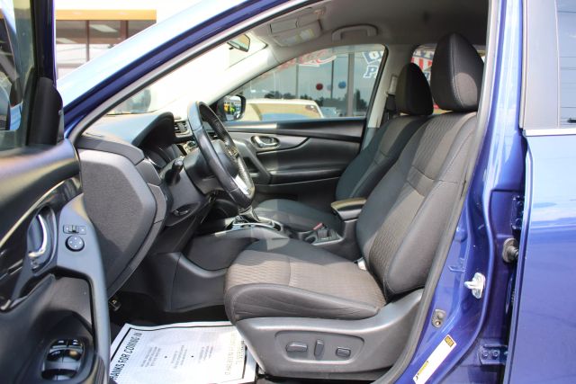 Vehicle image 8 of 29