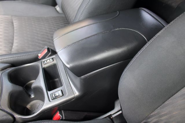 Vehicle image 13 of 29