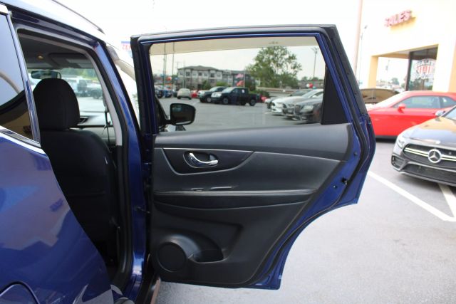 Vehicle image 19 of 29