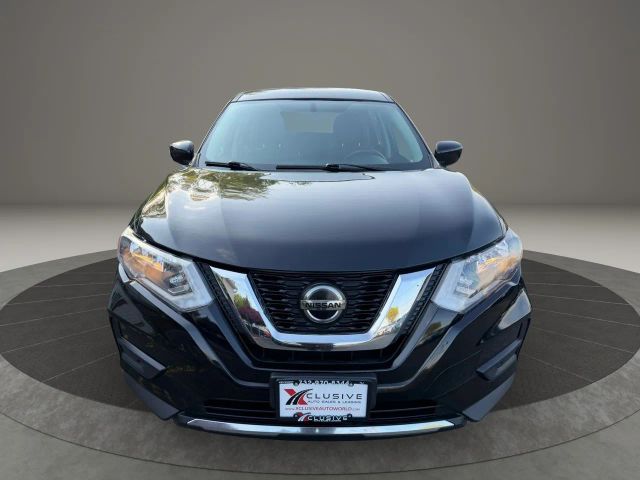 2018 Nissan Rogue S Image 2 of 35
