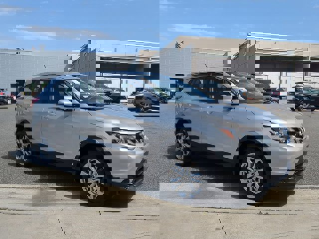 Vehicle image 9 of 25