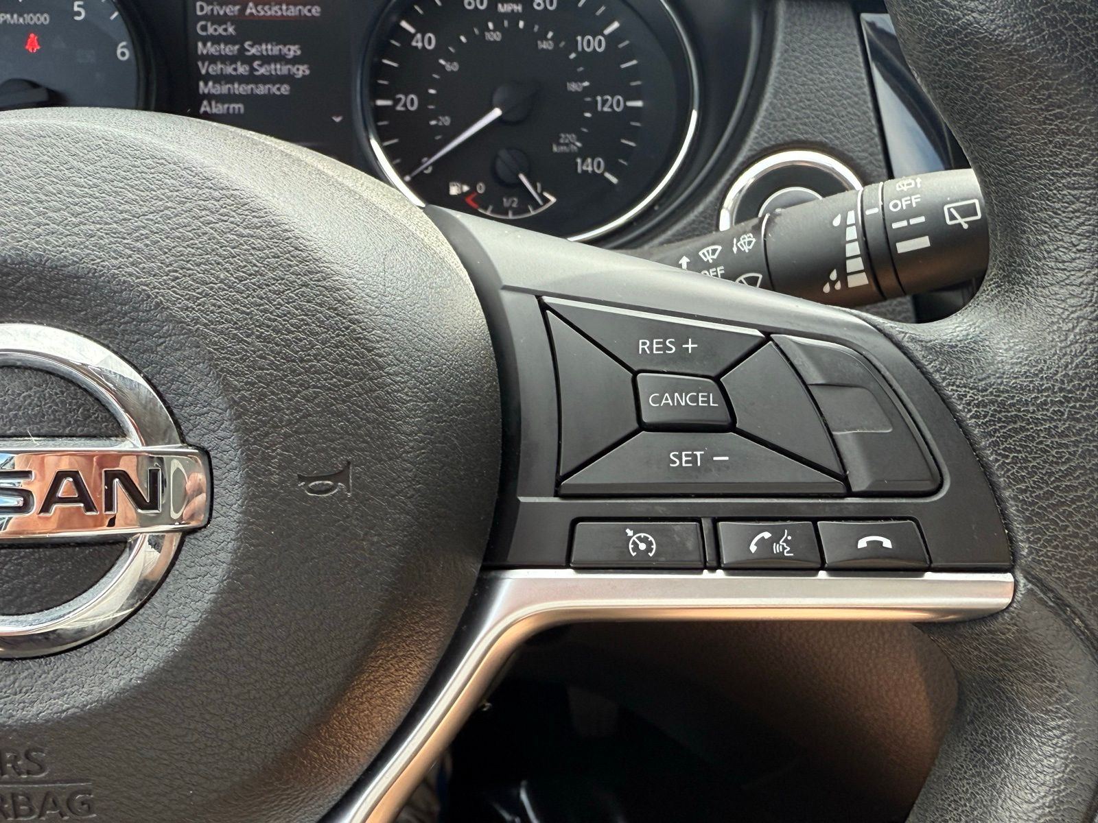 2018 Nissan Rogue Sport SV Image 36 of 36