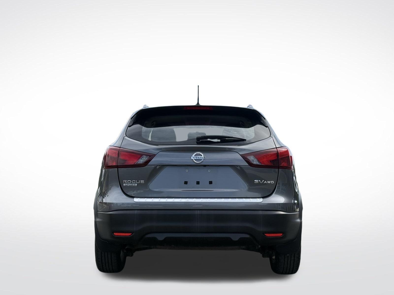 2018 Nissan Rogue Sport SV Image 9 of 36