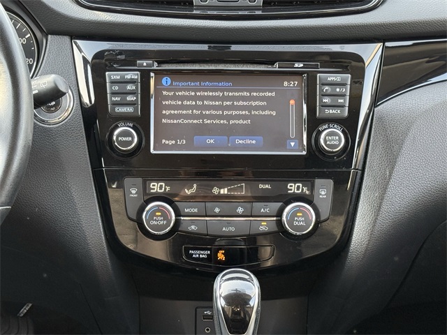 Vehicle image 22 of 25