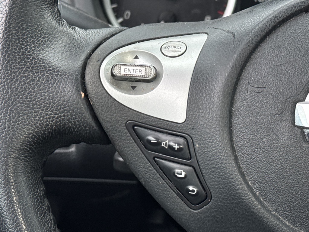Vehicle image 13 of 21