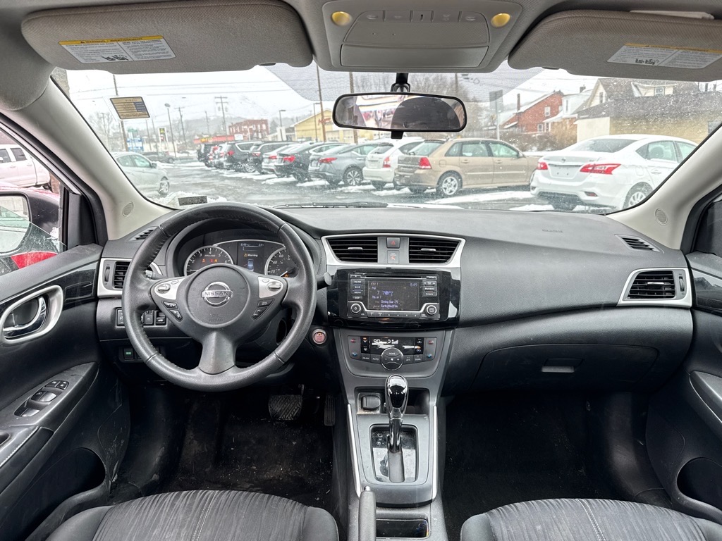 Vehicle image 9 of 21