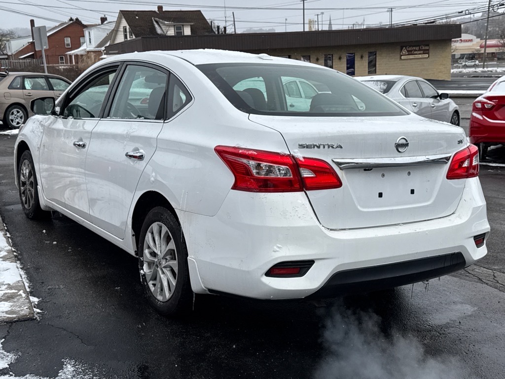 Vehicle image 5 of 21
