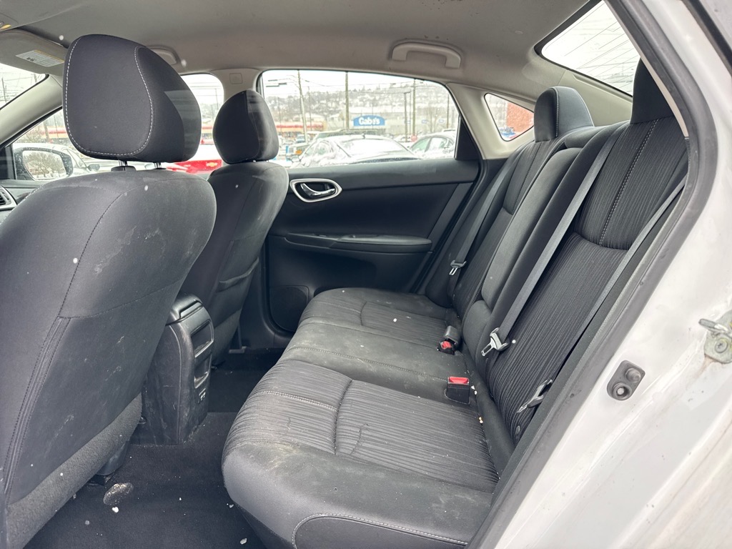 Vehicle image 8 of 21