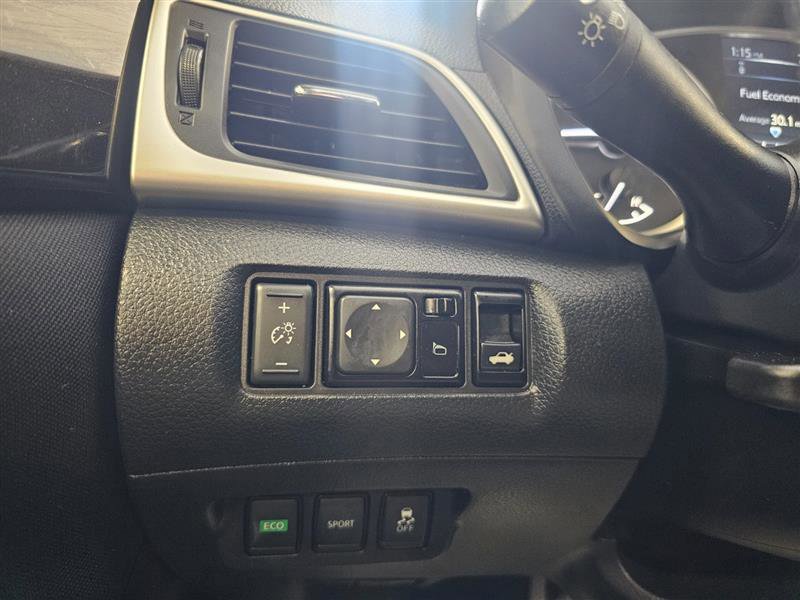Vehicle image 19 of 24