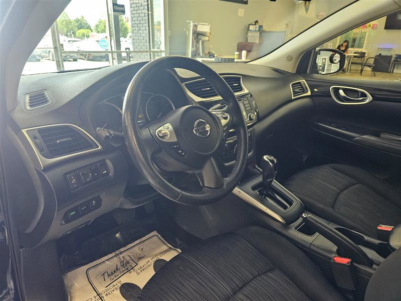 Vehicle image 10 of 24