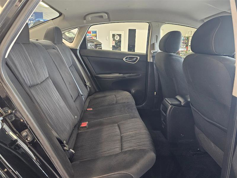 Vehicle image 14 of 24