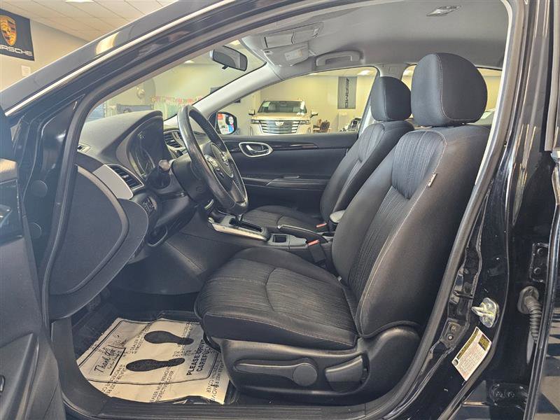 Vehicle image 11 of 24