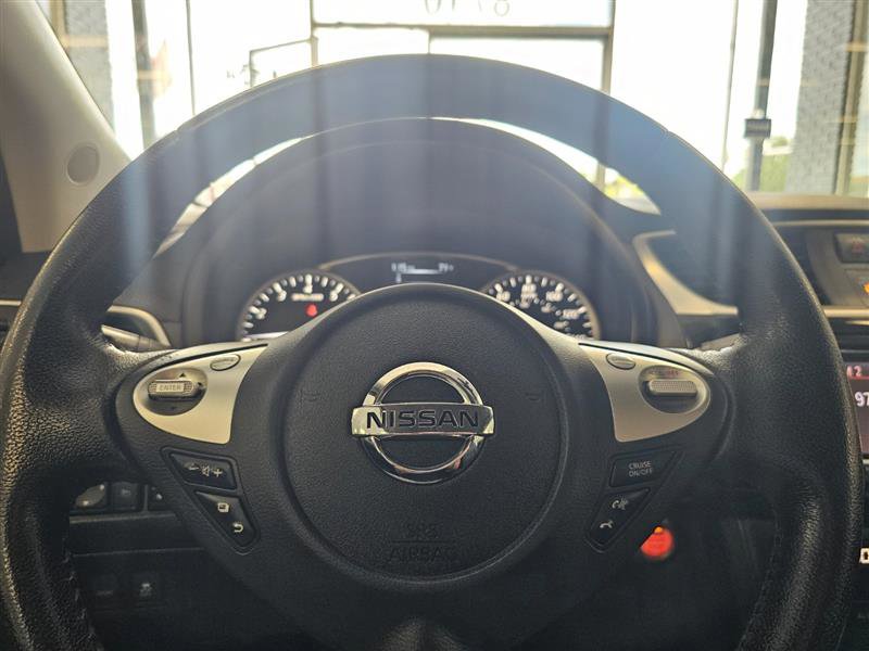 Vehicle image 18 of 24