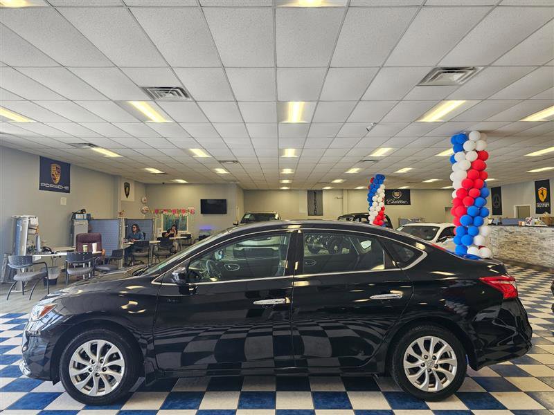 Vehicle image 4 of 24