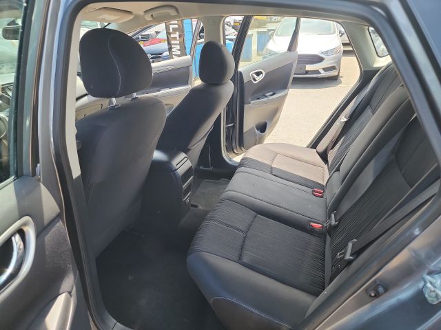 Vehicle image 9 of 10