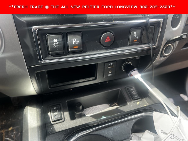 Vehicle image 15 of 32