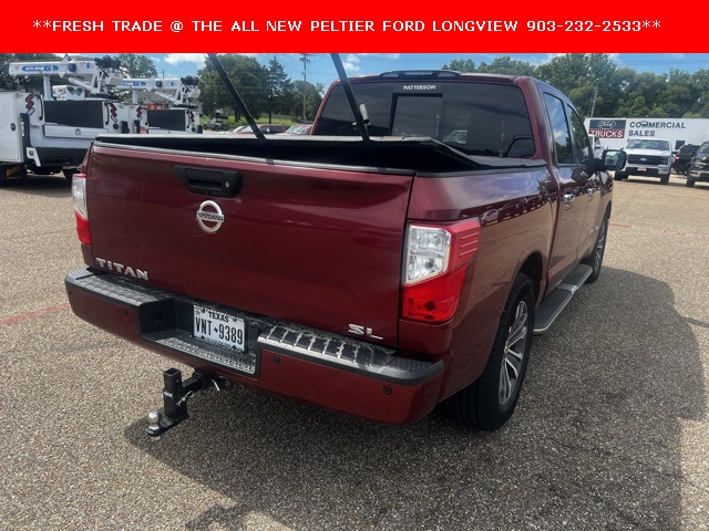 Vehicle image 6 of 32