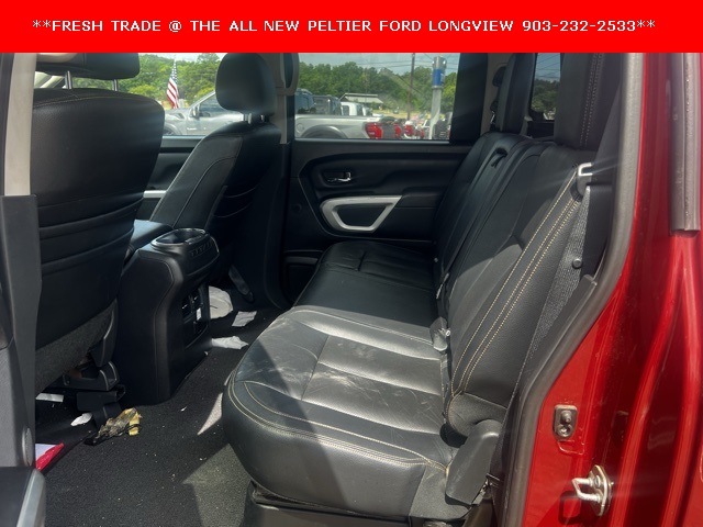Vehicle image 21 of 32