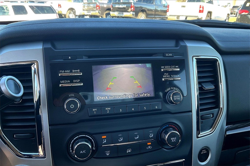 2018 Nissan Titan SV Image 21 of 33