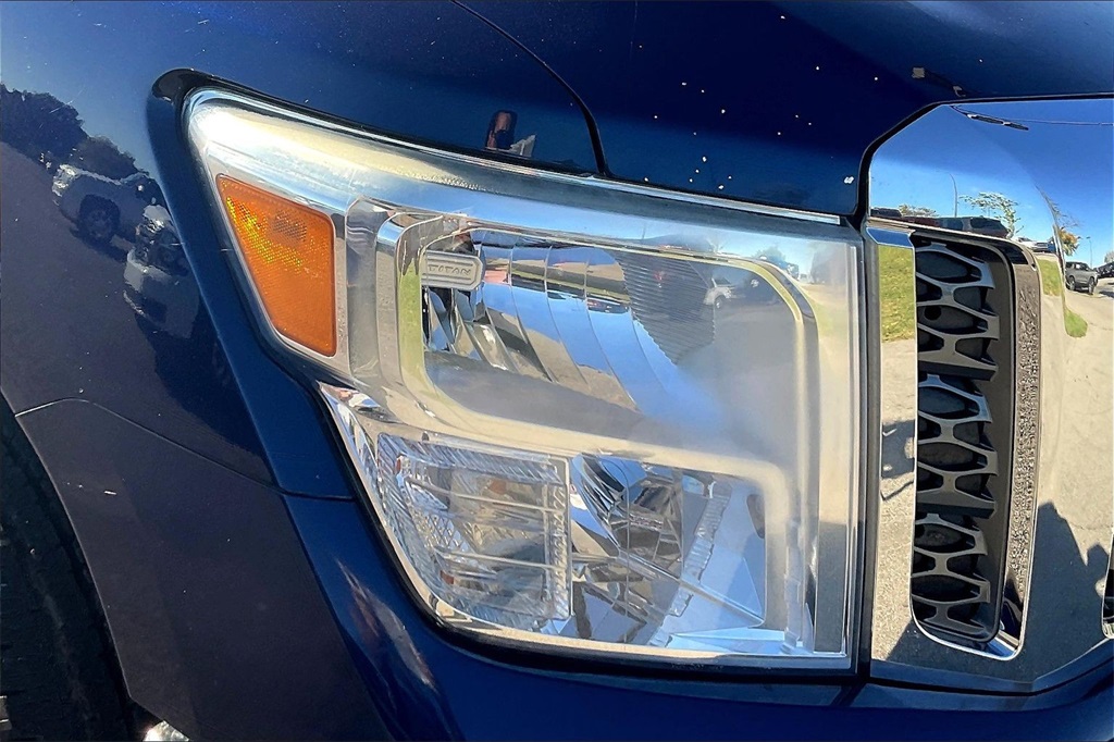 2018 Nissan Titan SV Image 27 of 33