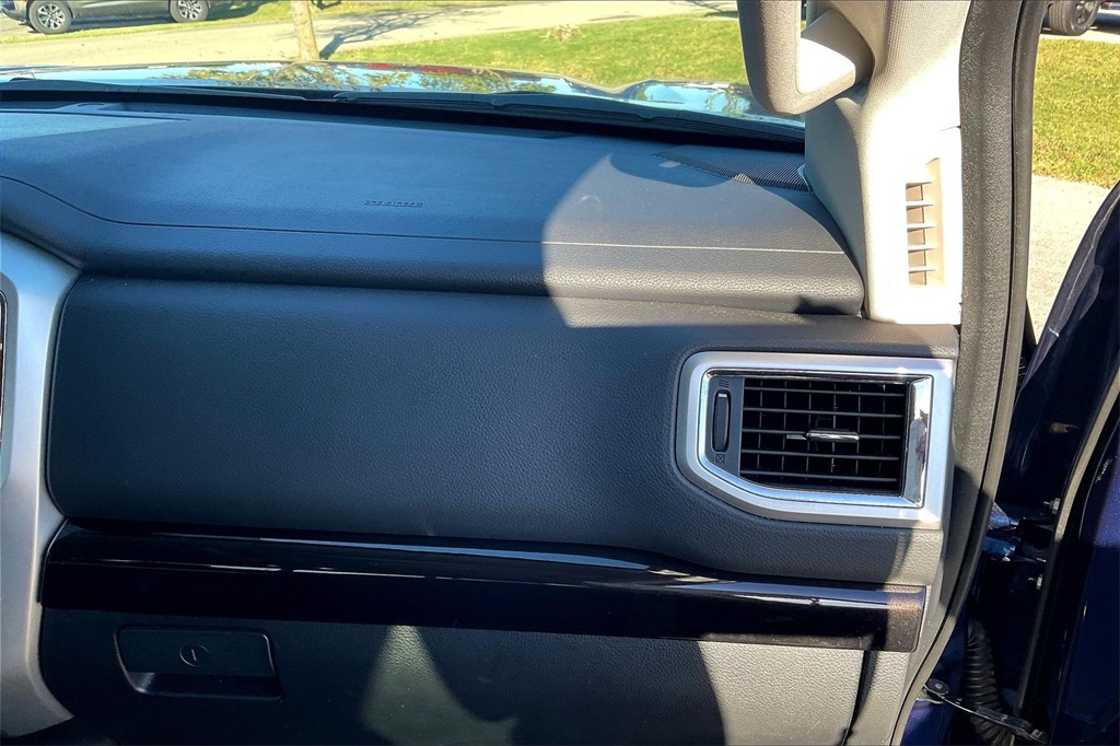 2018 Nissan Titan SV Image 23 of 33