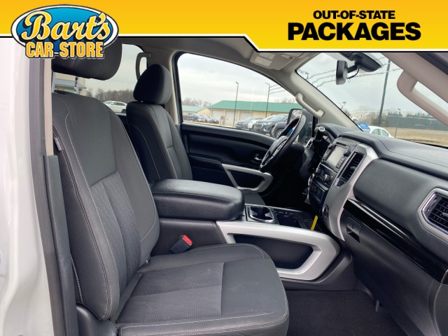 Vehicle image 14 of 34