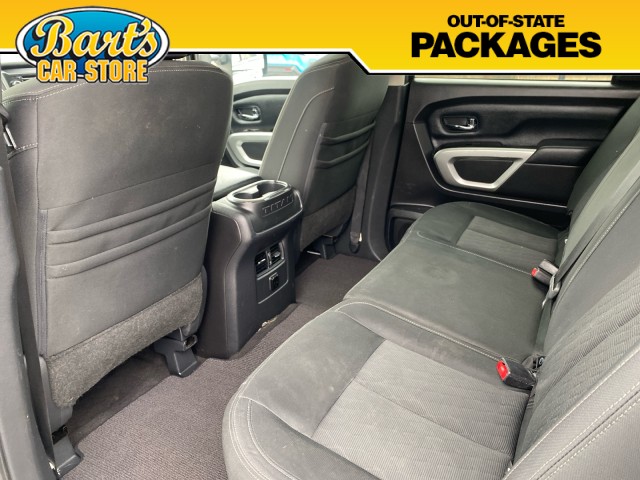 Vehicle image 19 of 34
