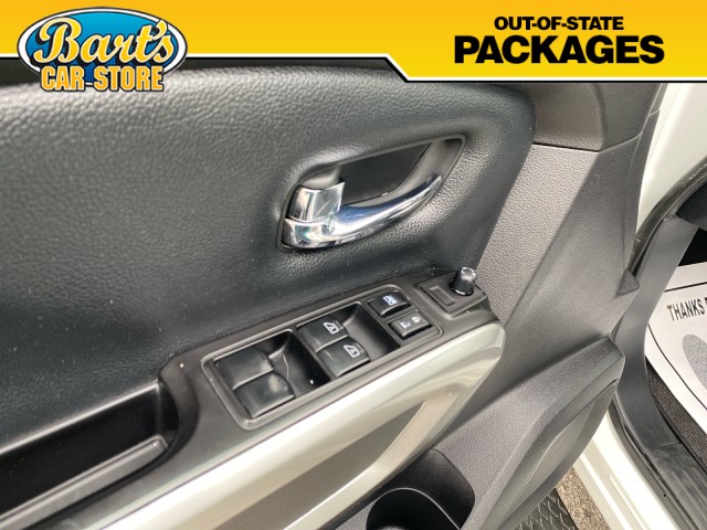 Vehicle image 23 of 34