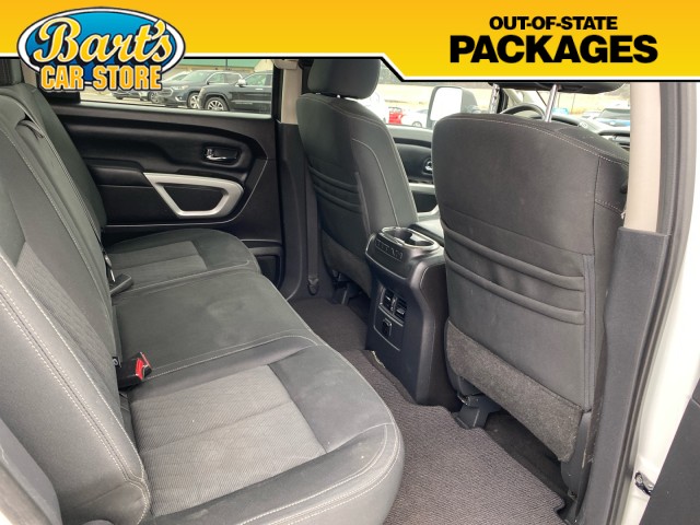 Vehicle image 11 of 34