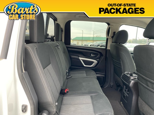 Vehicle image 10 of 34