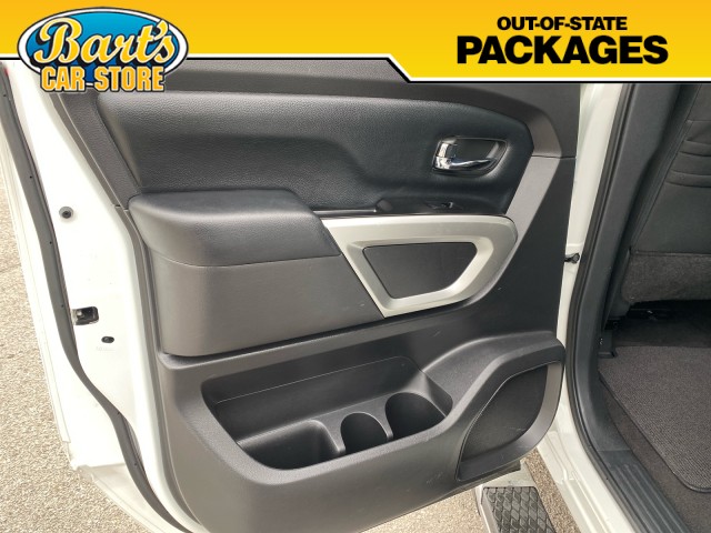 Vehicle image 16 of 34
